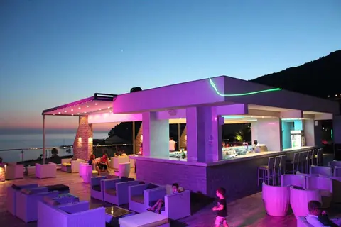Vile Oliva in Petrovac na Moru — foto 8