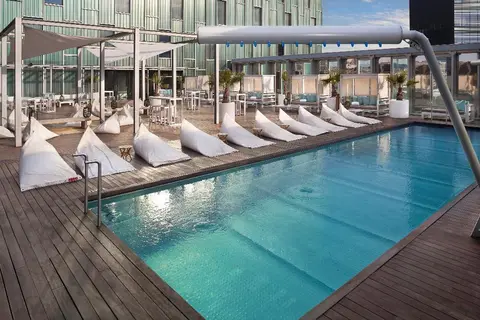 Hotel The Level at Meliá Barcelona Sky in Barcelona — foto 12