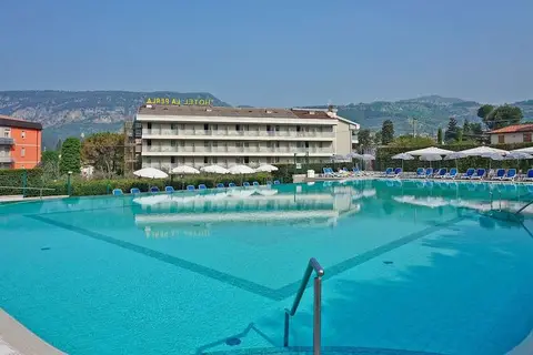 Hotel La Perla Garda in Garda, foto 21