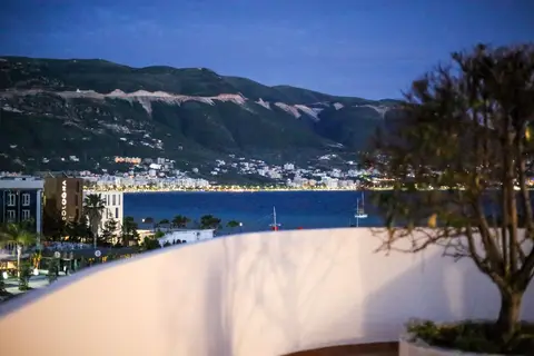 Pavaresia in Vlorë
