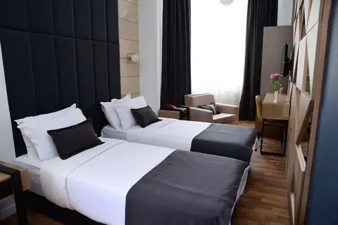 Hotel Comfort in Tirana — foto 4