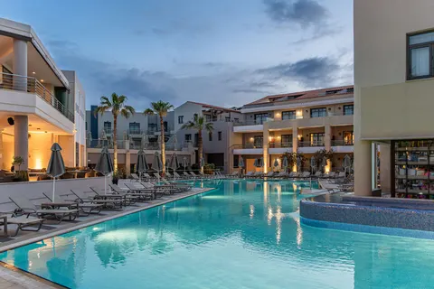 Porto Platanias Beach Resort & Spa in Agía Marína — foto 34