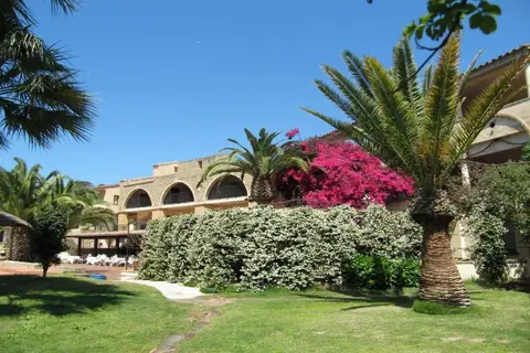 Costa dei Fiori in Pula