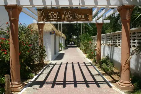 Hotel Nesrine in منارة الحمامات — foto 14