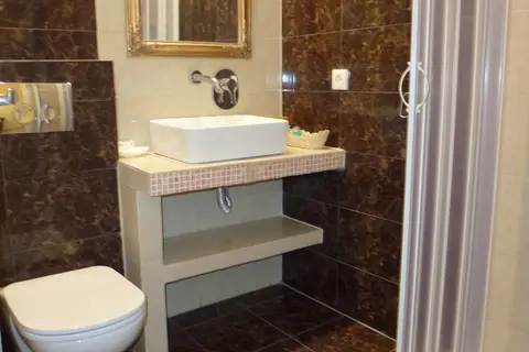 Atalos Hotel  Apartments & Suites in SUNFLOWER SANTORINI, foto 21