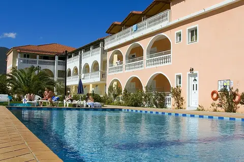 Hotel Plessas Palace in Alikanas — foto 4