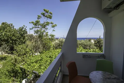 Megim Hotel in Παλαιόχωρα — foto 16