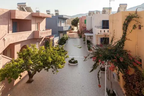 Evina Rooms & Villas in Δημοτική Ενότητα Γουβών — foto 13