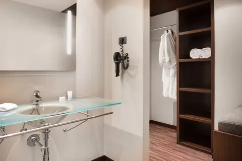 Leonardo Royal Hotel Barcelona Fira in Barcelona — foto 28