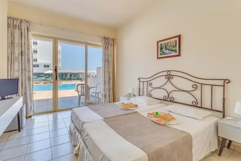 Piere Anne Beach Hotel in Ayia Napa — foto 20