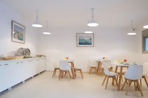 Grand TheoNi Hotel Suites & Spa in Municipal Unit of Apollonioi — foto 4