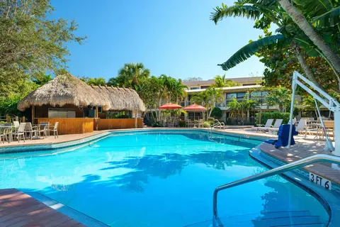 Best Western Naples Inn & Suites in Naples
