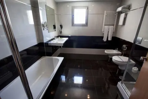 Hotel Allon Mediterrania in Málaga — foto 10