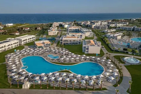 Blue Lagoon Queen in Καλύβες Πολυγύρου — foto 15