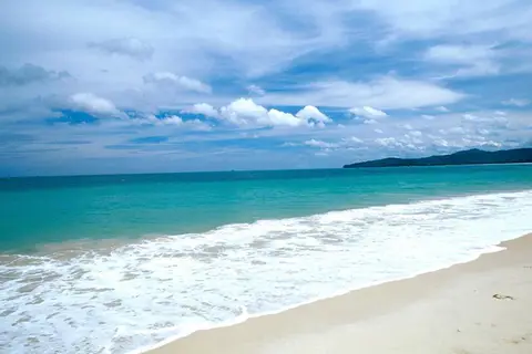 Amora Beach Resort Phuket in ตำบลเชิงทะเล — foto 10