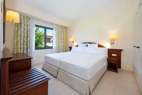 Valentin Son Bou Hotel & Appartementen in Alaior — foto 3