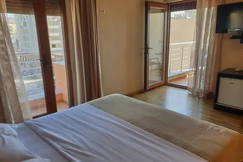 Hotel Nais Beach in Durres — foto 16