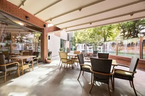 City Hotel Sofia in iRepair — foto 15