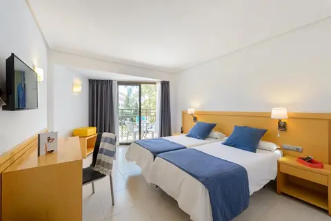 Hotel Vibra San Remo in Sant Josep de sa Talaia — foto 9