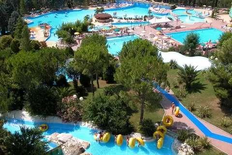 Verde Azzurro Holiday Village in Cingoli — foto 5