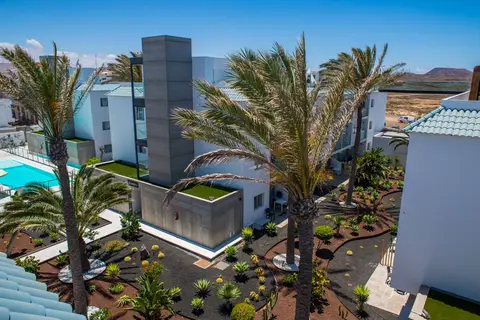 Bristol Sunset Beach in Corralejo — foto 9