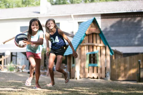 Camping Les Hirondelles foto 5