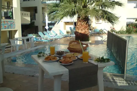 Sunshine Studios & Apartments in Δημοτική Ενότητα Μαλίων — foto 22