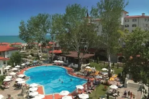 Helena Park in Sunny Beach — foto 19