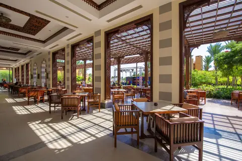 Stella Makadi Beach Resort & Spa in Andalus Restaurant — foto 20