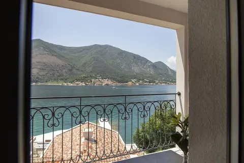 HUMA Kotor Bay Hotel & Villas in Kotor — foto 15