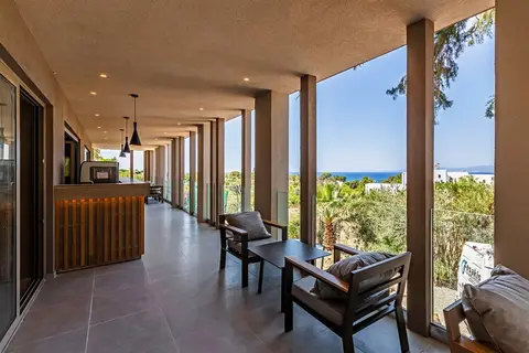 Hotel White Olive Premium Lindos in Πεύκοι — foto 3