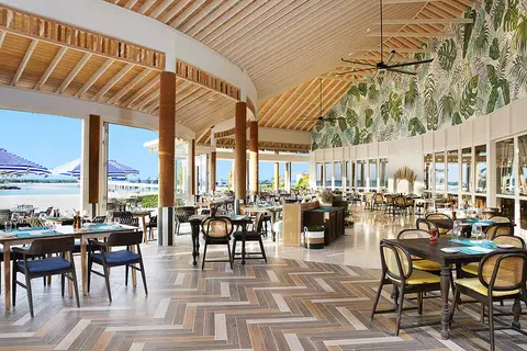 Le Meridien Resort & Spa in Velaa Bar & Grill — foto 16