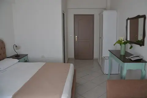 Epirus Hotel in Sarandë — foto 14