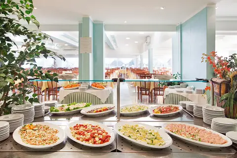 Narcis Hotel in Rabac — foto 19