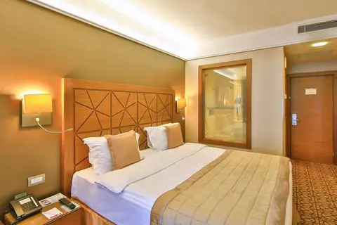 Ramada by Wyndham Istanbul Taksim in Beyoğlu — foto 15