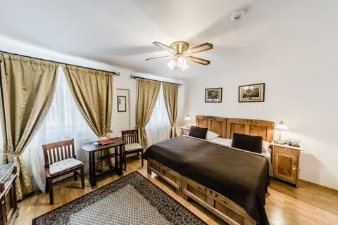 Hotel Archibald At The Charles Bridge in Praag — foto 9
