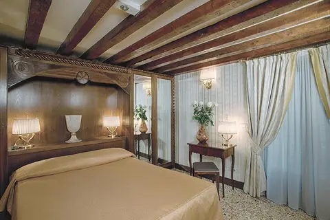 Palazzo Stern in Venice — foto 2
