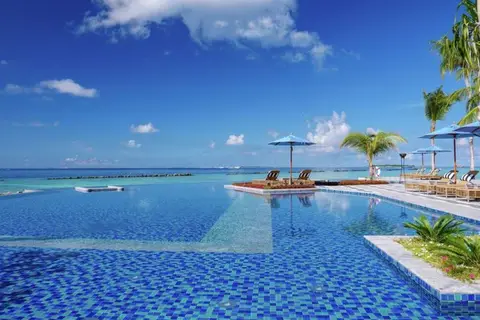 Saii Lagoon Maldives Curio Collection by Hilt in Male