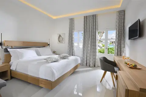 Petinos Hotel in Πλατύς Γιαλός — foto 14