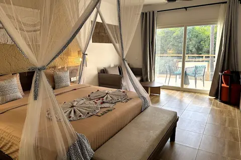 Reef & Beach Resort in Jambiani — foto 25