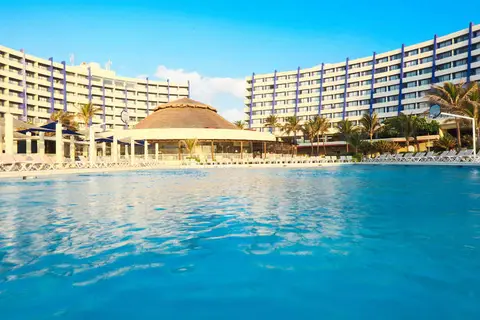 Crown Paradise Club Cancun in Jacuzzi, foto 2