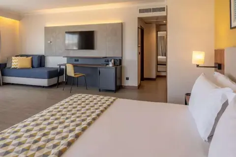 Holiday Inn Algarve Albufeira in Albufeira — foto 15
