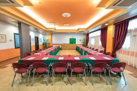 West Point Airport Hotel in Villafranca Di Verona — foto 2