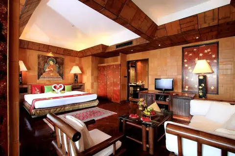 Mom Tris Villa Royale in ตำบลกะรน — foto 19
