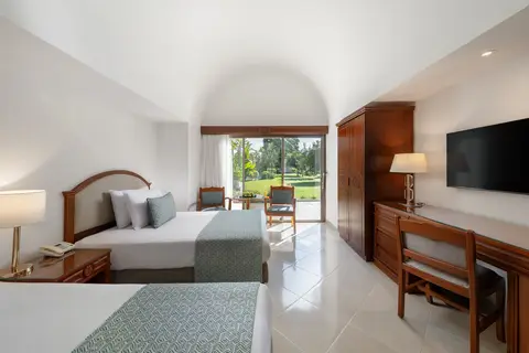 JAZ Pyramids Resort in كفرة نصار — foto 22