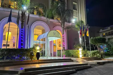 Elysees Dream Beach Hotel in Hurghada — foto 4