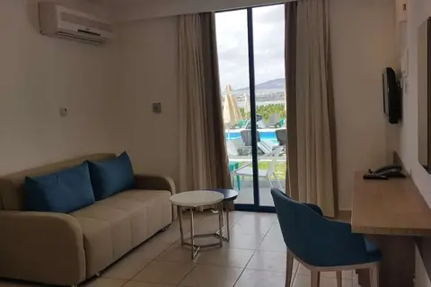 Marica's Boutique Hotel in Kissonerga — foto 28