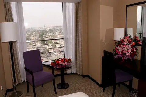 Dong Fang Hotel in Peking — foto 3