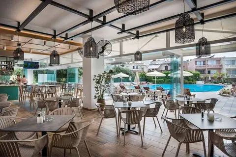 Atrion Resort Hotel & Appartementen in Agia Marina — foto 12