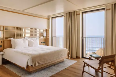 Aethos Ericeira in Encarnação, foto 2